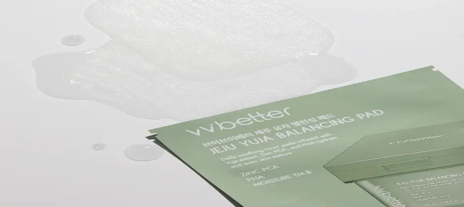 Korean Skincare: Wbetter Eru Tina Balancing Pads in grüner Verpackung mit zwei getränkten Gesichtspads auf weißem Hintergrund – sanfte Gesichtspflege für Balance und Feuchtigkeit.