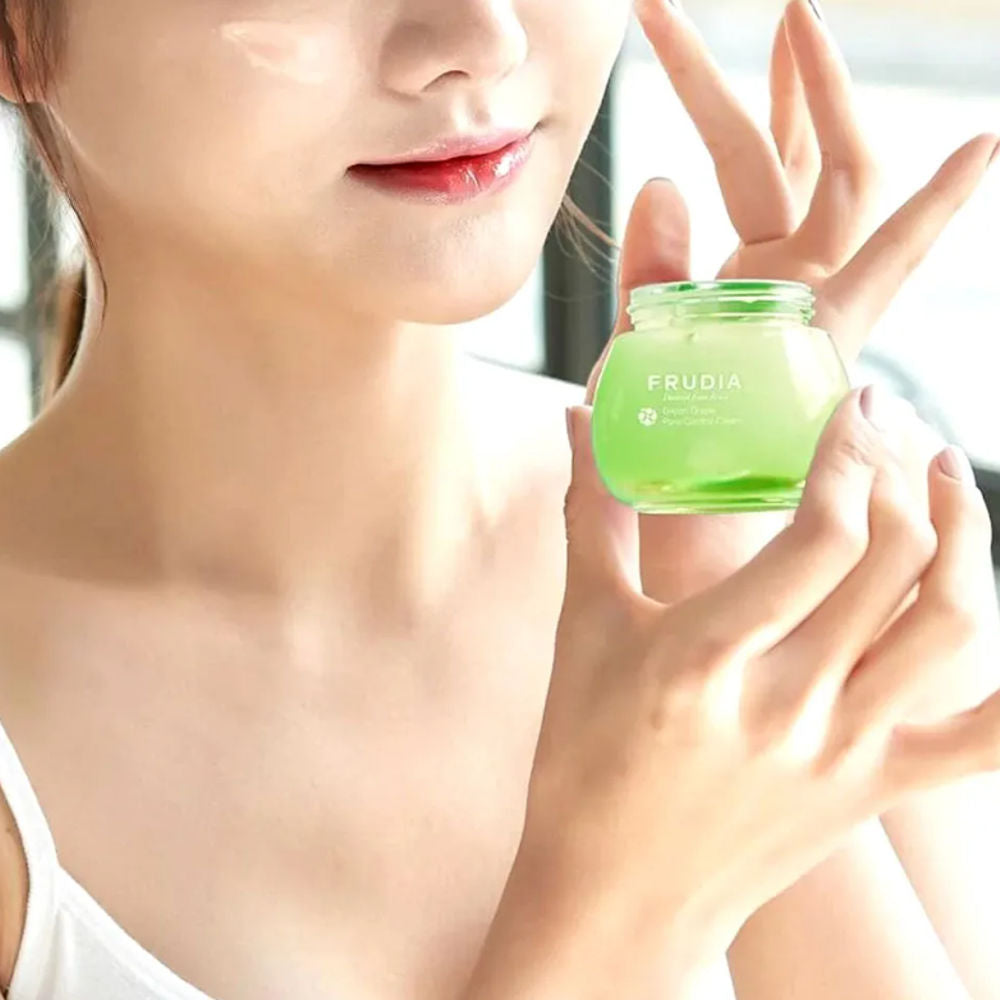  Koreanische Kosmetik FRUDIA Green Grape Pore Control Cream  55 g mit EAN 8803348030157 K Beauty 
